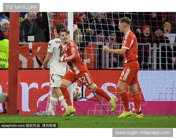 卡尔创造历史，拜仁小将连续三场进球引发热议